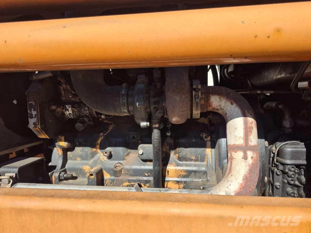 Lull 844C-42 伸縮臂操作車