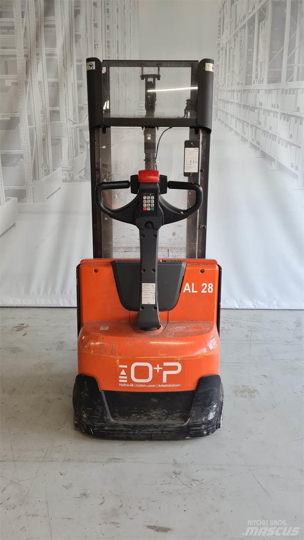 Toyota SWE120 行走控制式堆積機