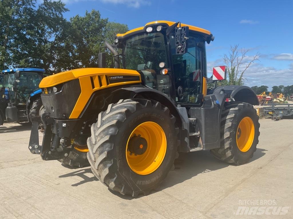 JCB Fastrac 4220 曳引機