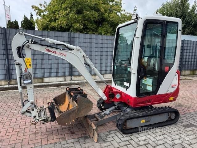 Takeuchi TB 216 V4 小型挖土機/掘鑿機<7t(小型挖掘機)