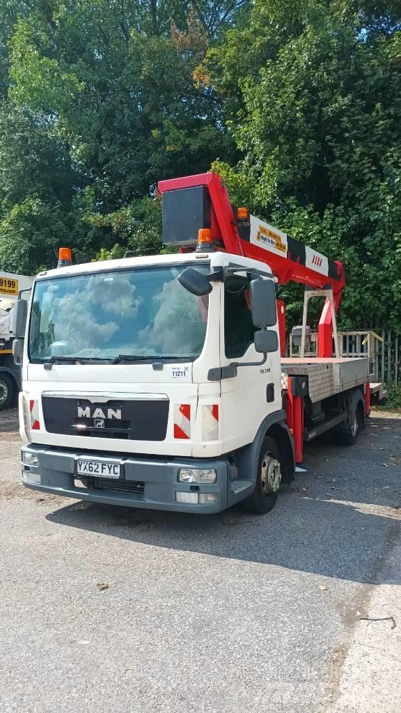 Ruthmann T 330 卡車裝載高空作業車