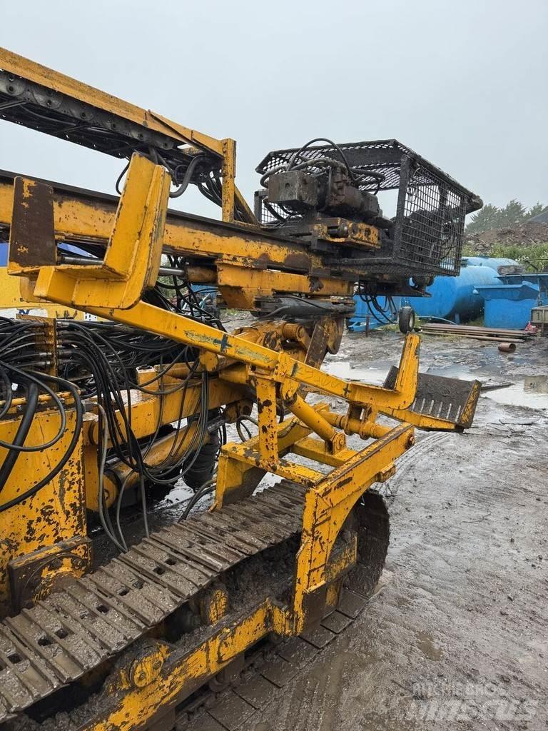 Klemm KR802 錨固鑽機