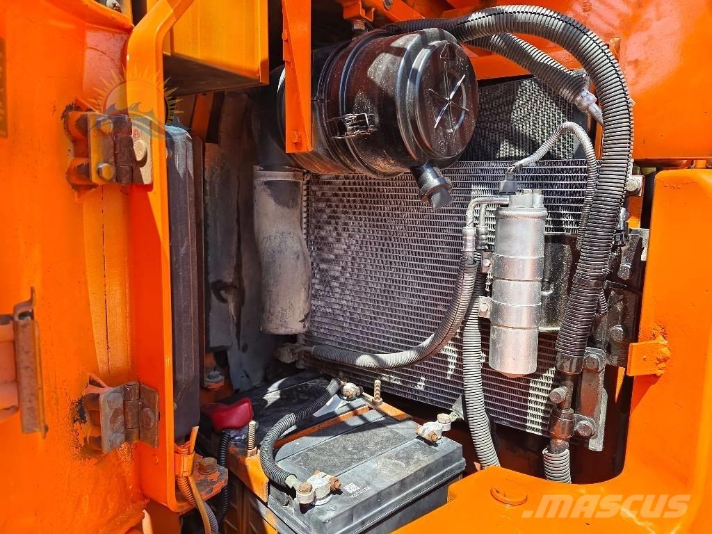 Hitachi ZX 75 中型挖土機/掘鑿機/挖掘機 7t-12t