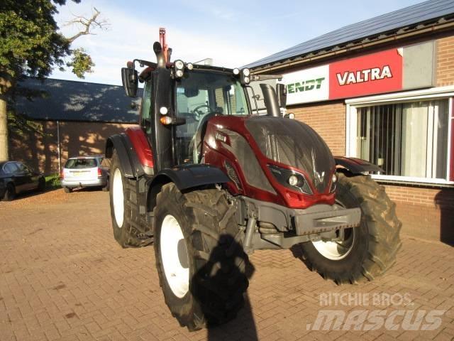 Valtra T174 VERSU 曳引機