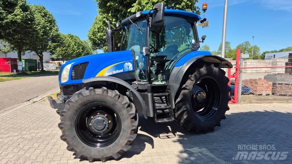 New Holland T 6010 曳引機