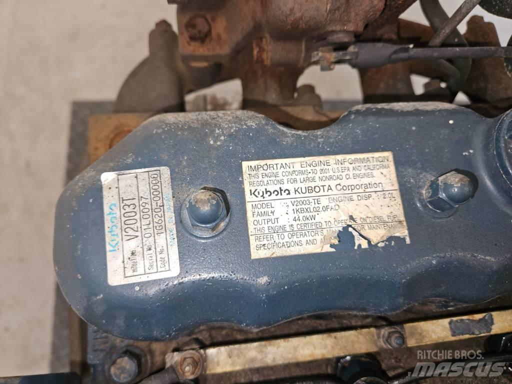 Kubota V 2003 T 引擎/發動機