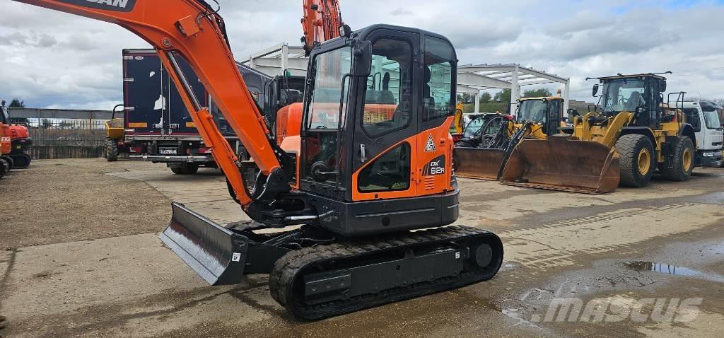 Doosan DX 62 R-3 小型挖土機/掘鑿機<7t(小型挖掘機)