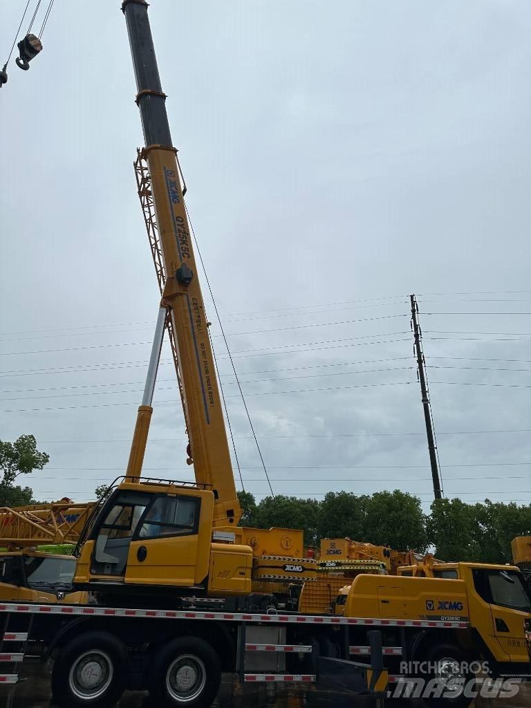 XCMG QY25KC 越野起重機