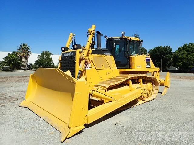 Komatsu D155AXi-8 履帶推土機