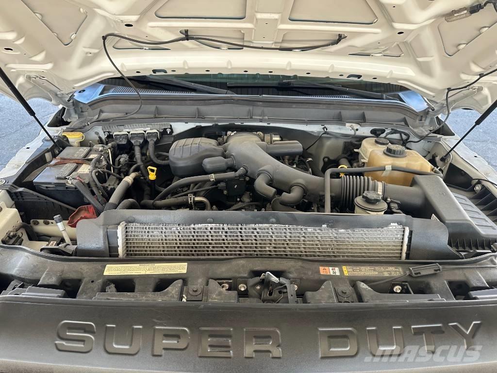 Altec AT 235 卡車裝載高空作業車