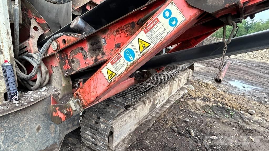Sandvik QE 341 移動式篩選機