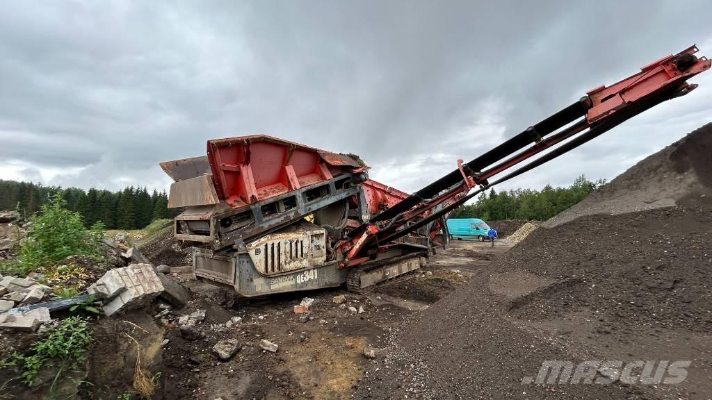 Sandvik QE 341 移動式篩選機