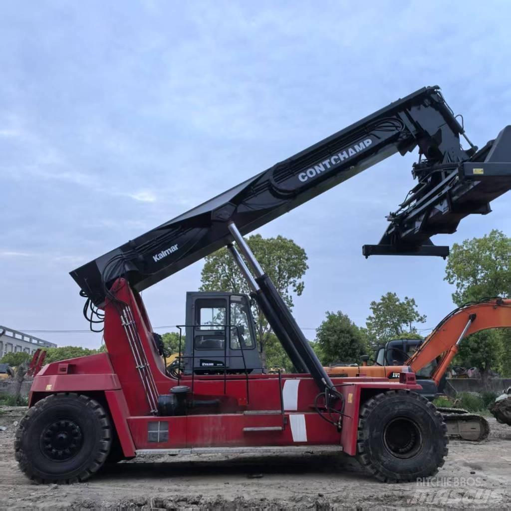 Kalmar DRT 450 前伸型堆積機