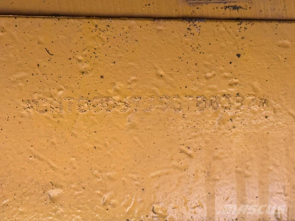 CAT D6T LGP 履帶推土機