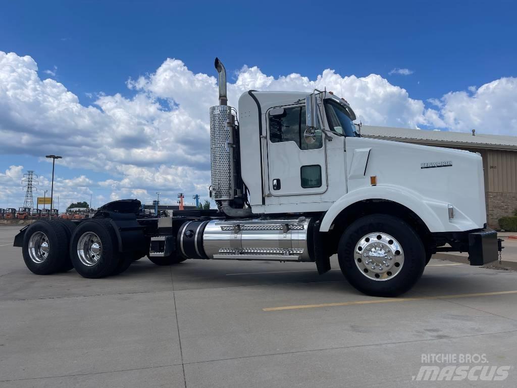 Kenworth T 800 曳引機組件
