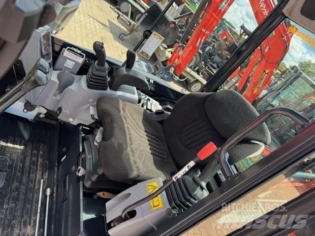 Kubota KX 027-4 小型挖土機/掘鑿機<7t(小型挖掘機)