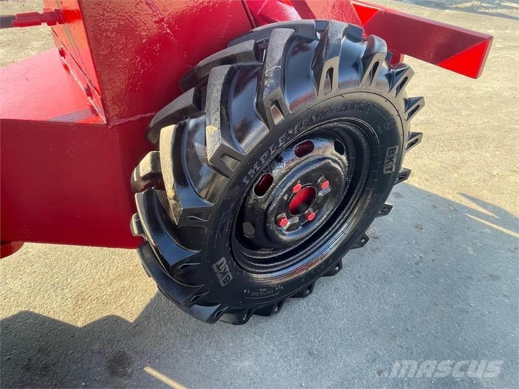 Weidemann 1302 小型裝載機