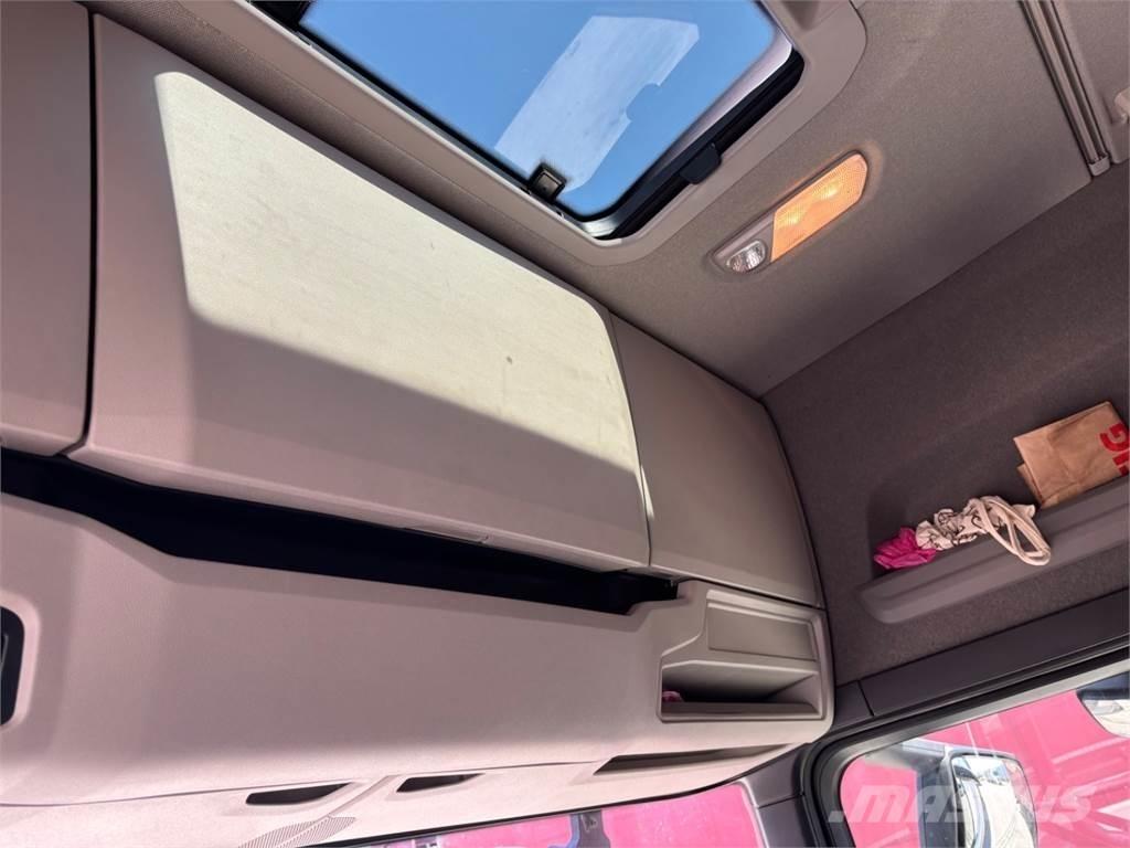 Scania R450 曳引機組件