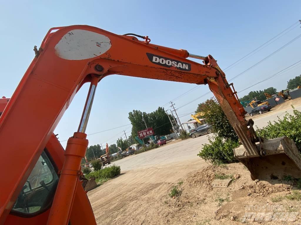 Doosan DH80 小型挖土機/掘鑿機<7t(小型挖掘機)