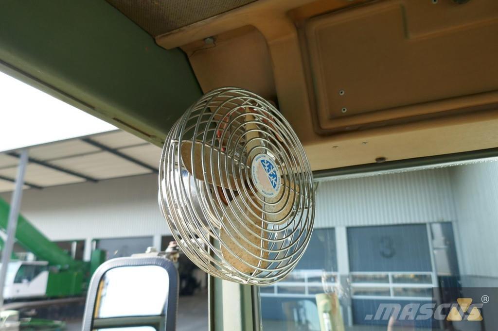 CAT 130G Ex-army 平土機