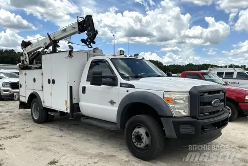 Ford F 550 XL SD 履帶式起重機