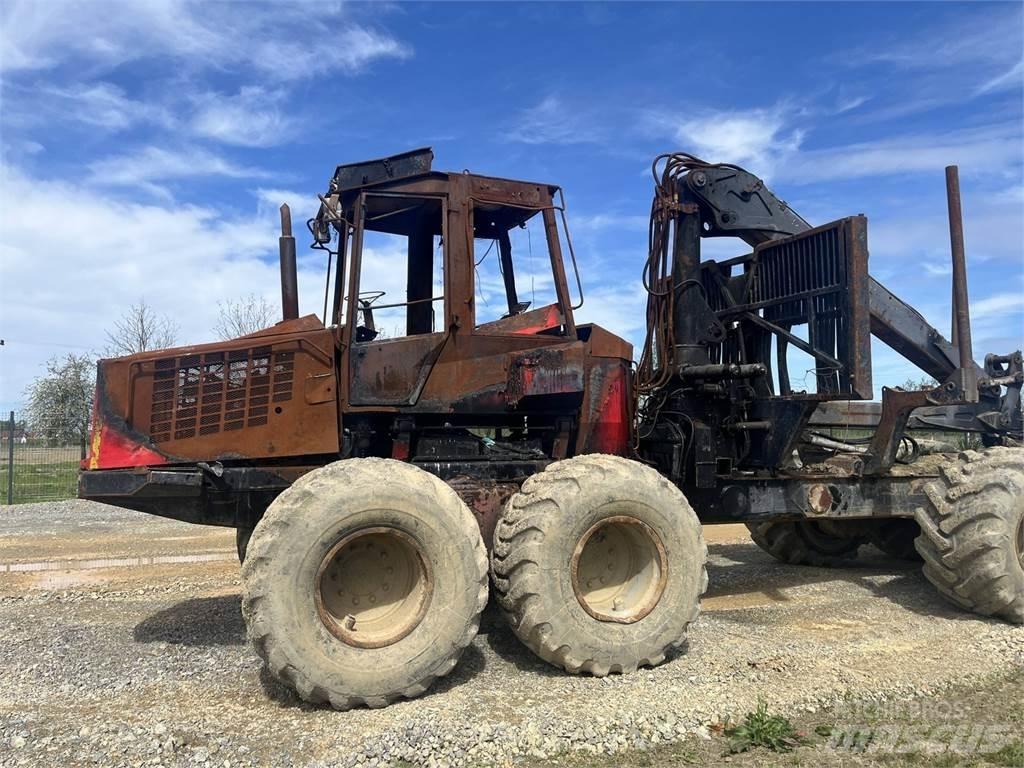 Komatsu 890.3 收穫機