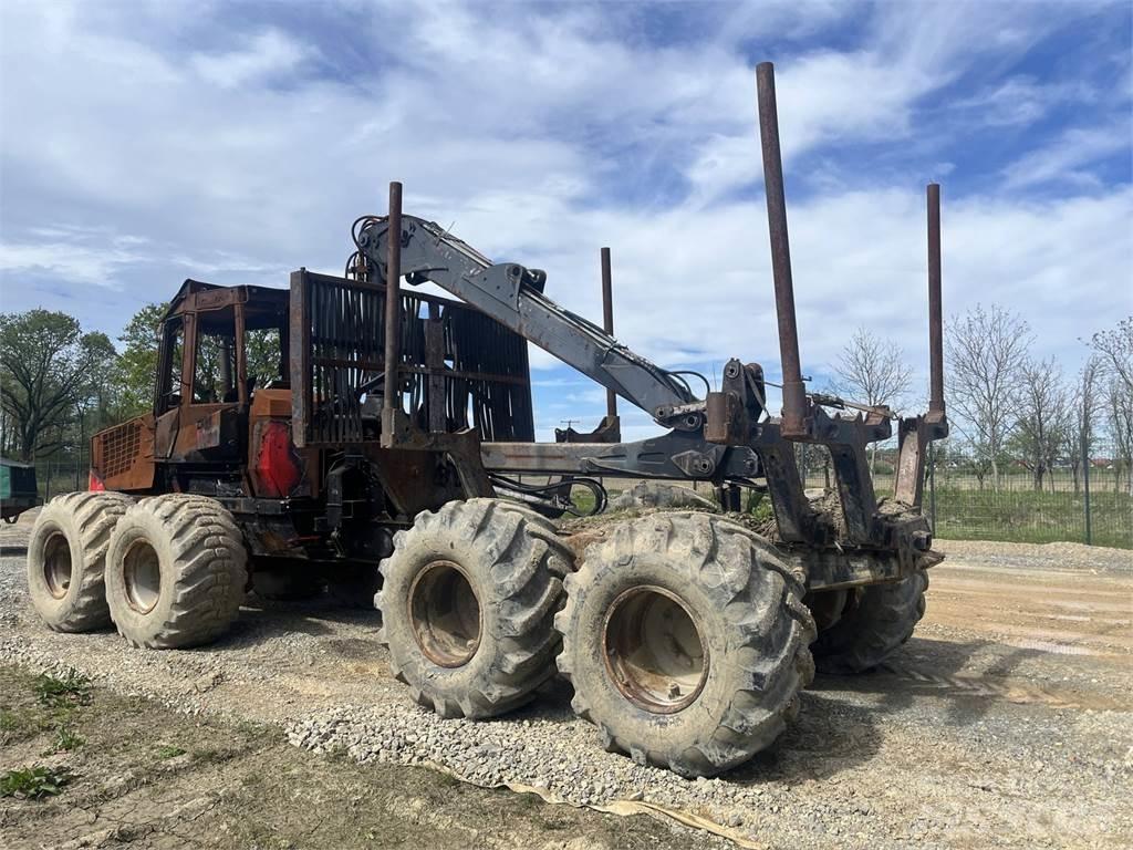 Komatsu 890.3 收穫機
