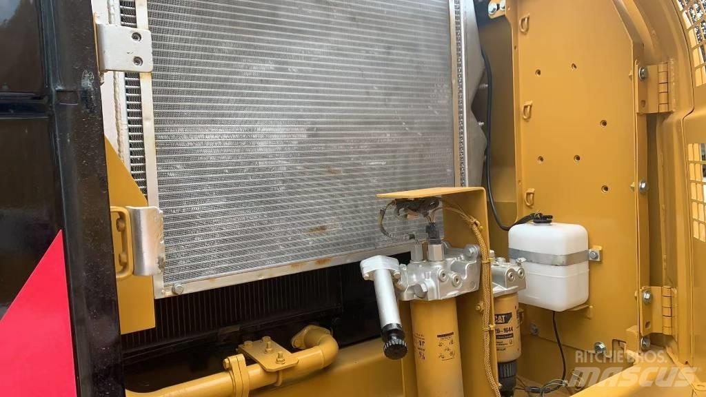 CAT 324 D 履帶式 挖土機/掘鑿機/挖掘機