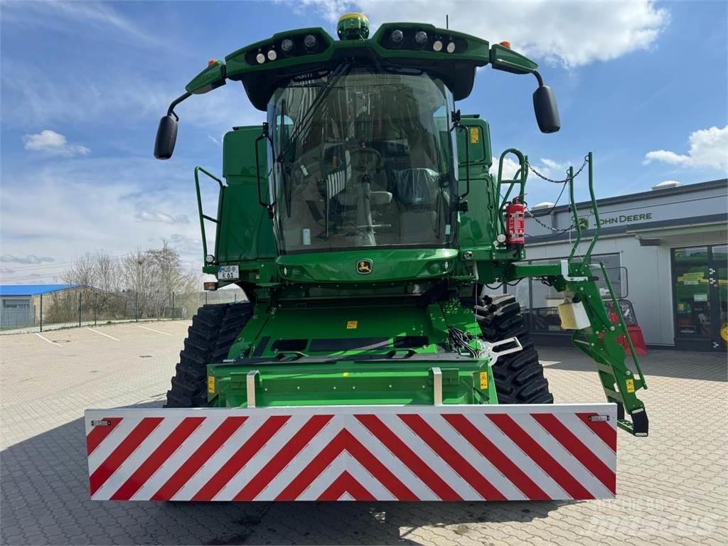 John Deere T670 聯合收穫機