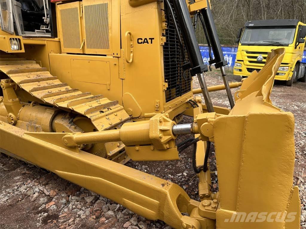 CAT D7H 履帶推土機