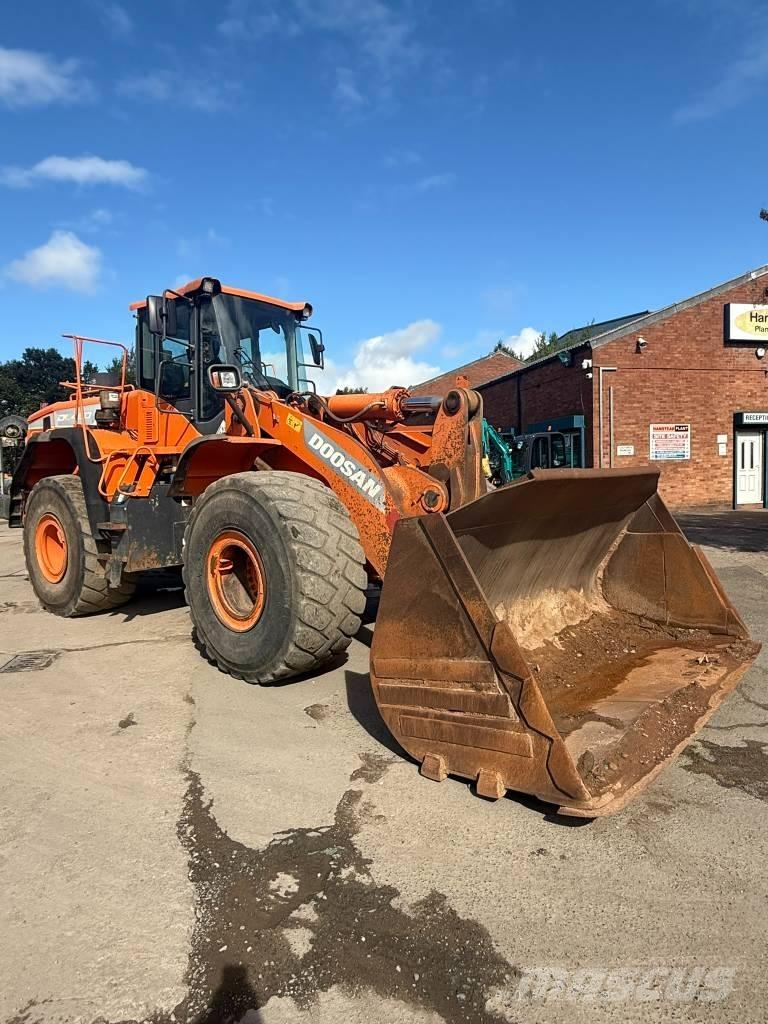 Doosan DL 450-5 輪胎式裝載機