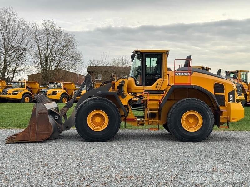 Volvo L 220 H 輪胎式裝載機