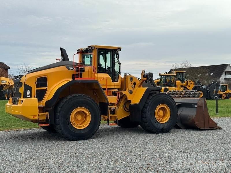 Volvo L 220 H 輪胎式裝載機