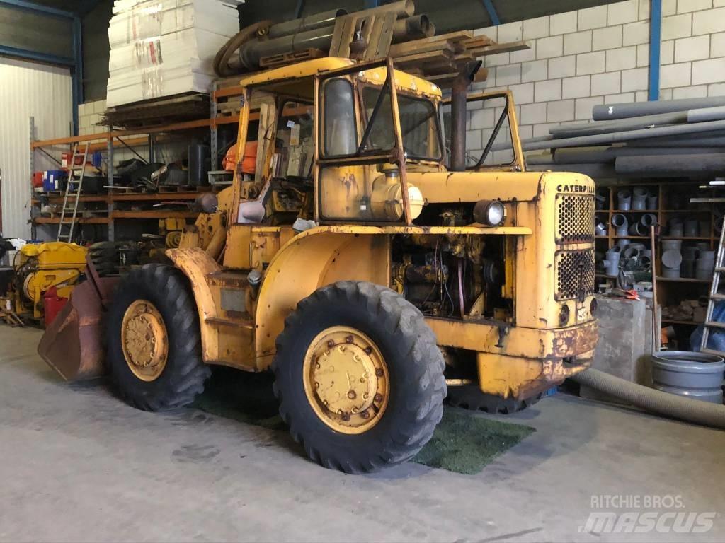 CAT 922 B 輪胎式裝載機