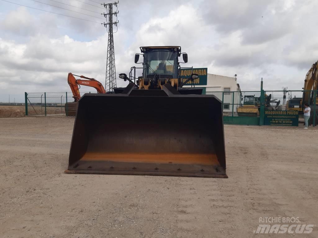 CAT 980 M 輪胎式裝載機