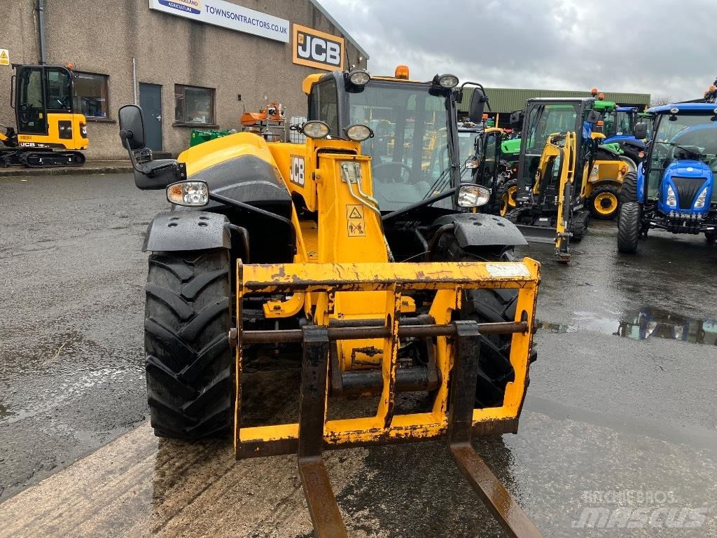 JCB 527-58 Agri 農業用伸縮臂裝載機