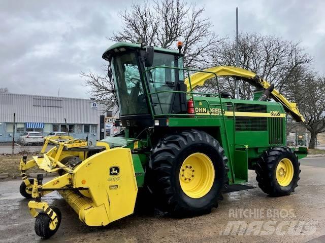 John Deere 6950 自走式飼料採集機