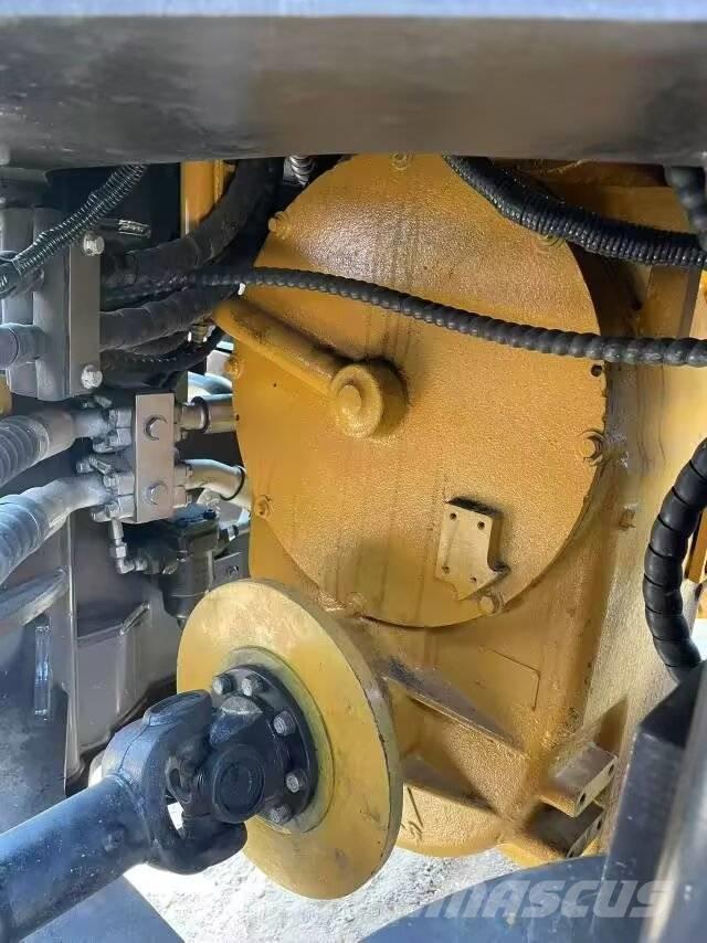 SDLG LG956 L 輪胎式裝載機