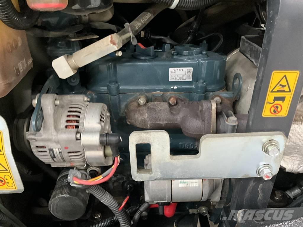 Kubota KX 019-4 小型挖土機/掘鑿機<7t(小型挖掘機)