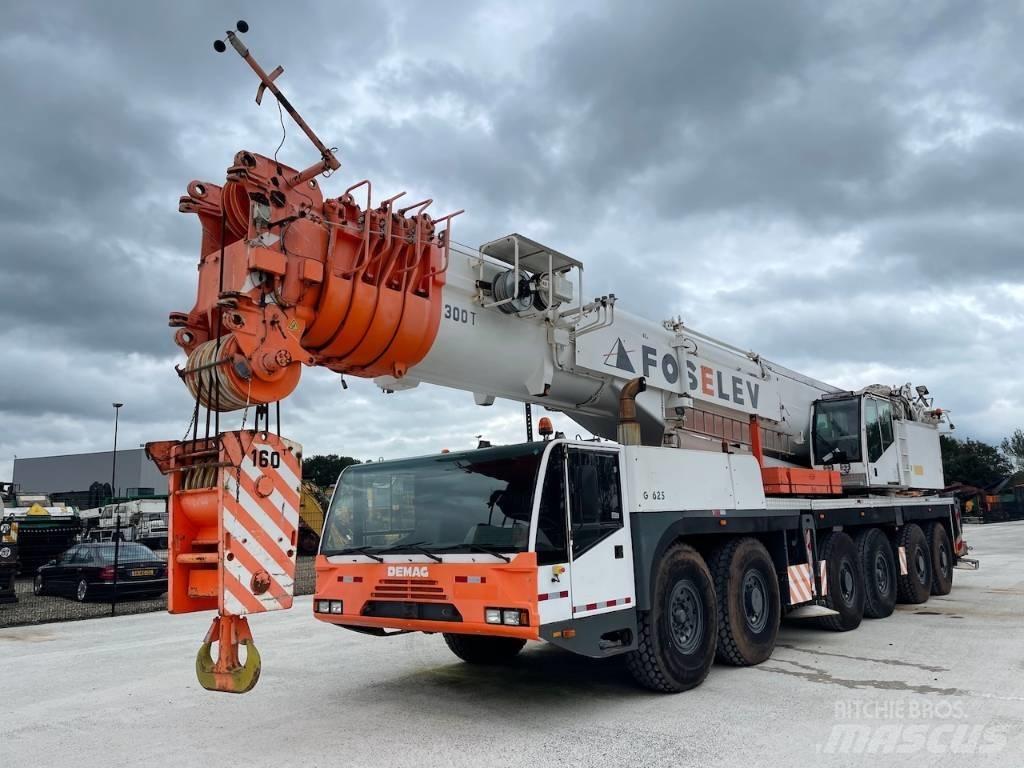 Demag AC 300 全路面起重機/吊車