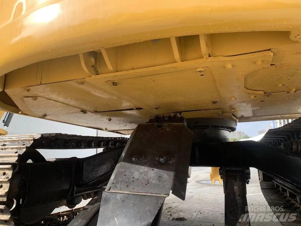 CAT 307E2 小型挖土機/掘鑿機<7t(小型挖掘機)