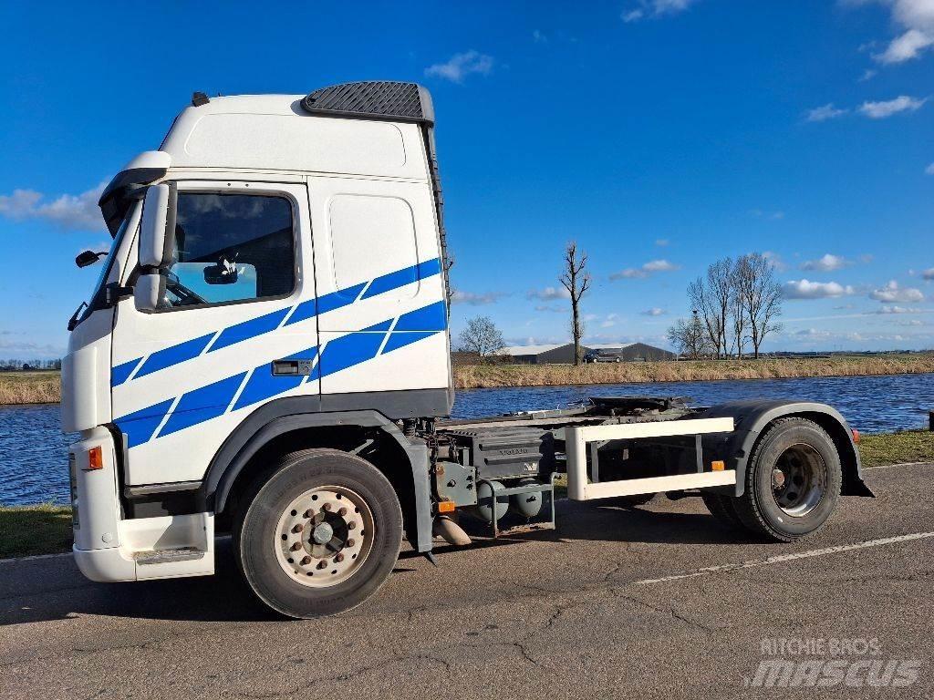 Volvo FM 380 曳引機組件