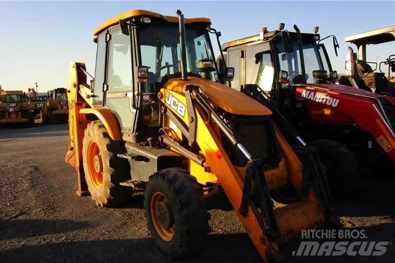 JCB 3DX 反鏟裝載機