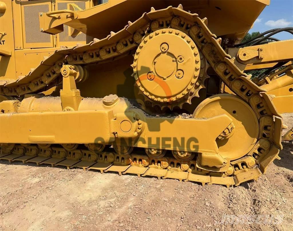 CAT D 8 R 履帶推土機