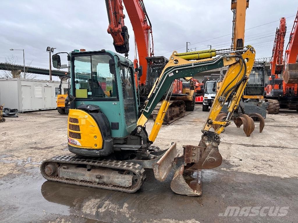 Yanmar Vio 33 U 小型挖土機/掘鑿機<7t(小型挖掘機)