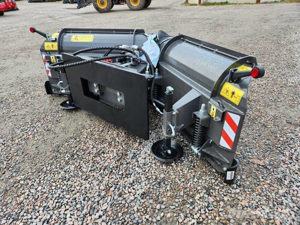 Pronar PUV 2800 刮雪板和犁