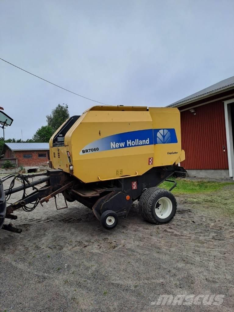 New Holland BR 7060 圓型牧草打包機