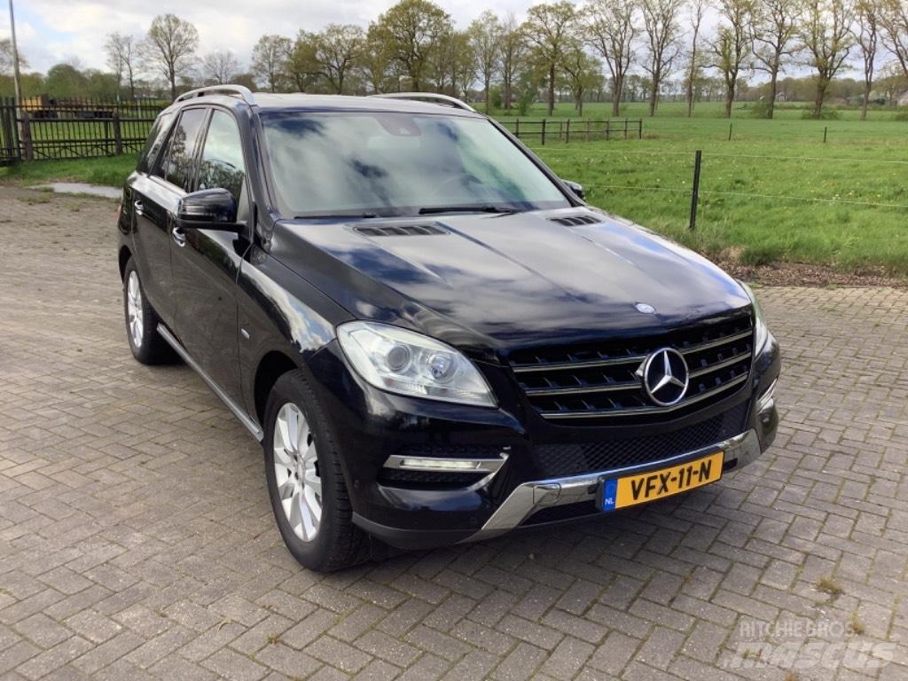 Mercedes-Benz ML 350 越野車