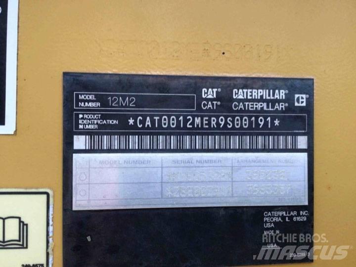 CAT 12M2 平土機