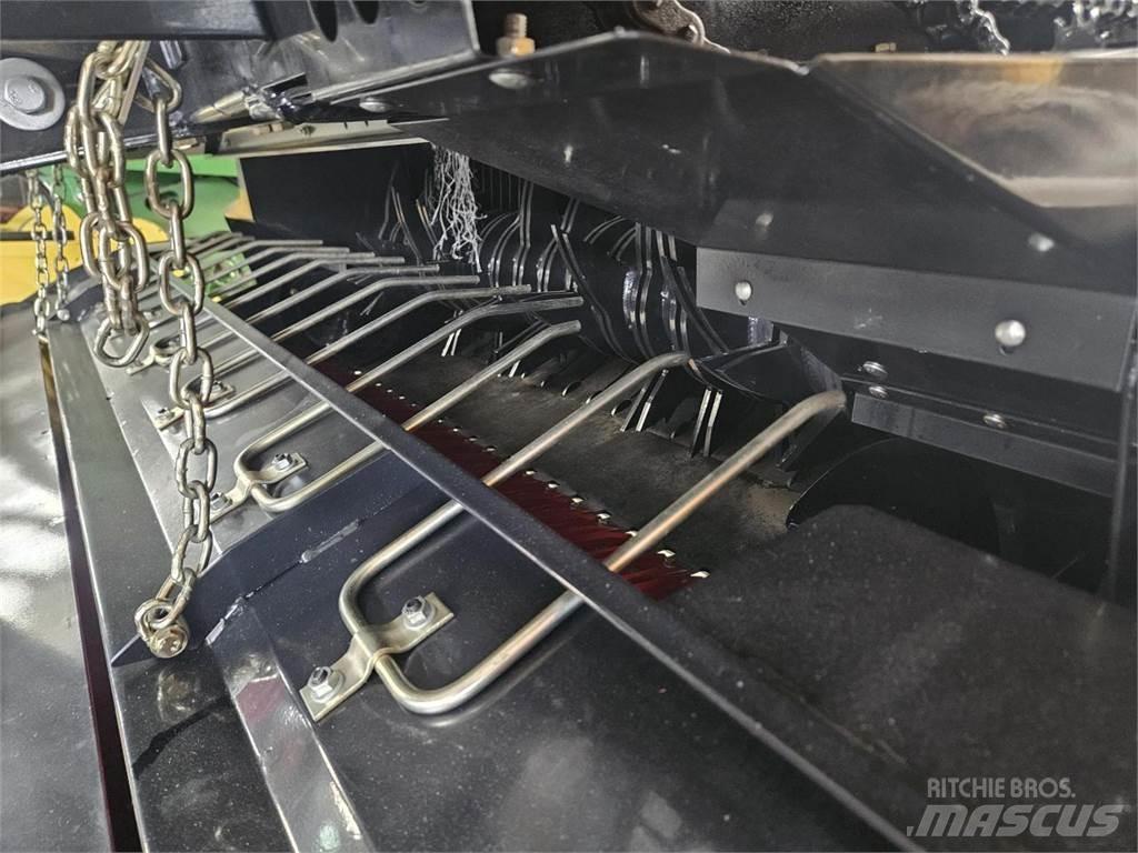 Case IH RB 344 RC 圓型牧草打包機